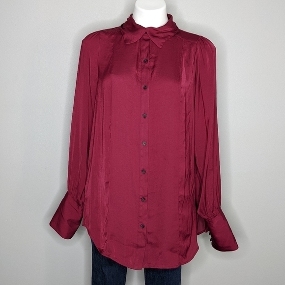 ✨3/$15 Free People red satin button up blouse S - Picture 1 of 9
